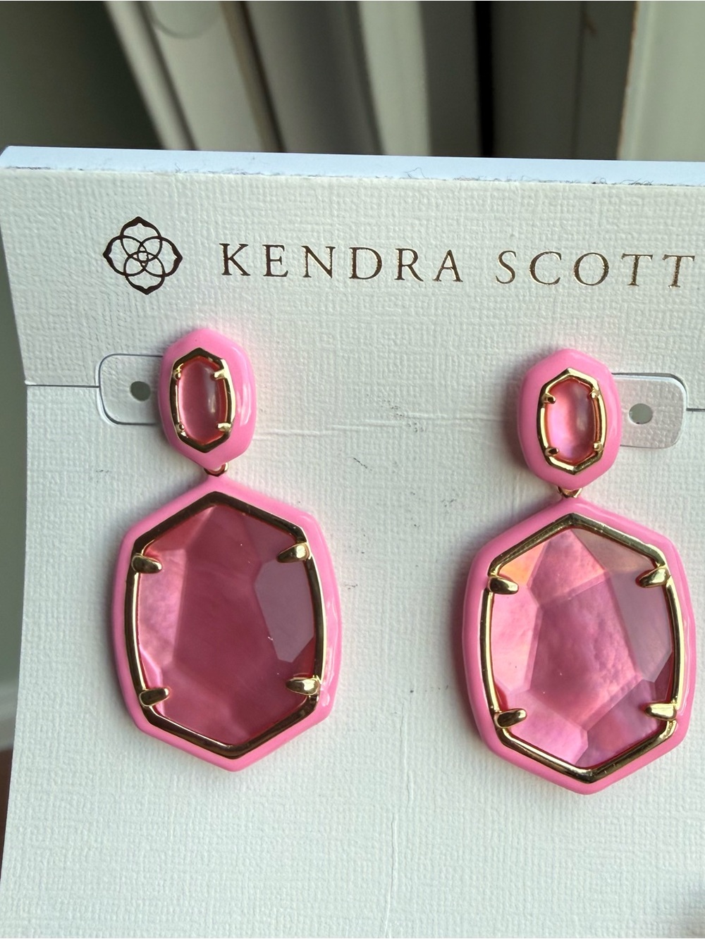 Kendra Scott pink enamel Daphne